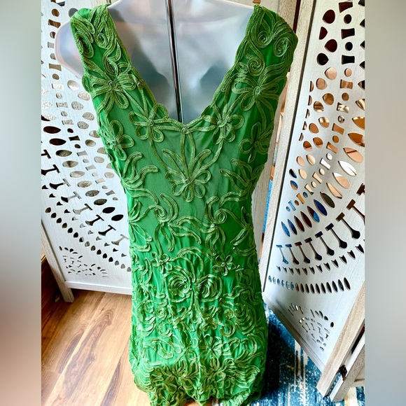 Phase 8 Embroidered Crewel Green Dress sz UK 18 US 14 - Picture 2 of 5